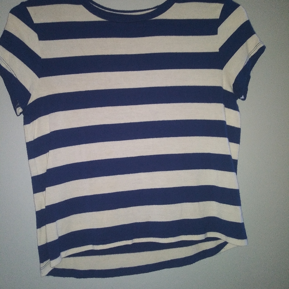 Short sleeve shirt